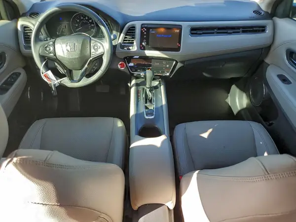 3CZRU5H76KM721945 2019 HONDA HR-V - Image 8