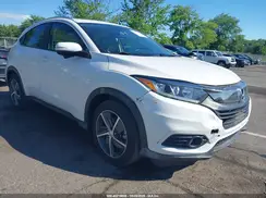 3CZRU5H76MM709958 2021 HONDA HR-V
