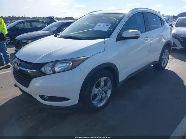 3CZRU5H77GM704918 2016 HONDA HR-V - Image 2