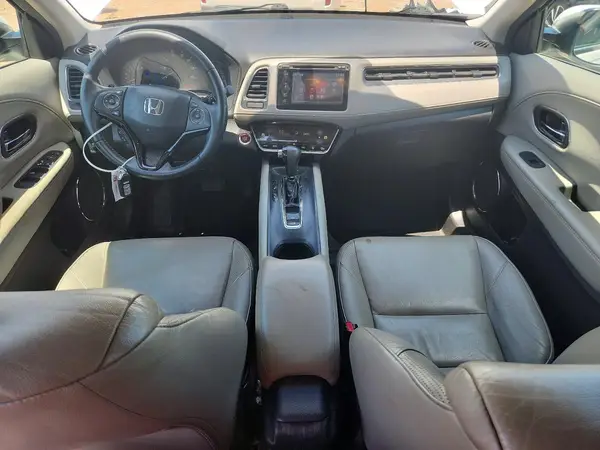 3CZRU5H77HM709974 2017 HONDA HR-V - Image 8