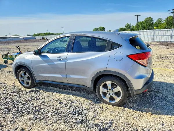 3CZRU5H77HM713328 2017 HONDA HR-V - Image 2