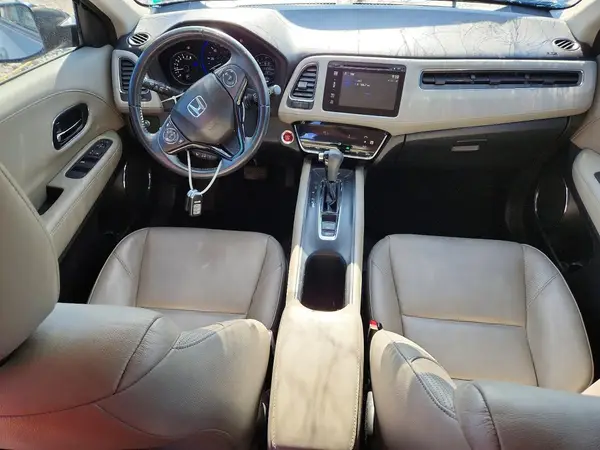 3CZRU5H77HM713328 2017 HONDA HR-V - Image 8