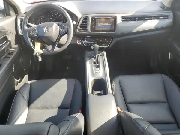 3CZRU5H77HM728086 2017 HONDA HR-V - Image 8
