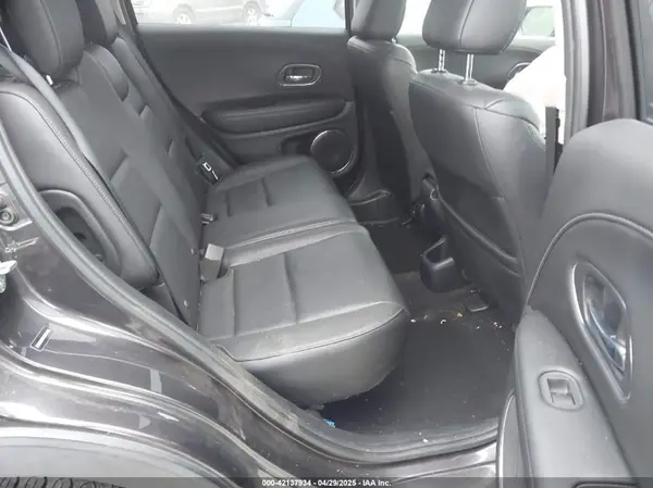 3CZRU5H77JM701136 2018 HONDA HR-V - Image 8