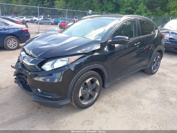 3CZRU5H77JM704747 2018 HONDA HR-V - Image 2