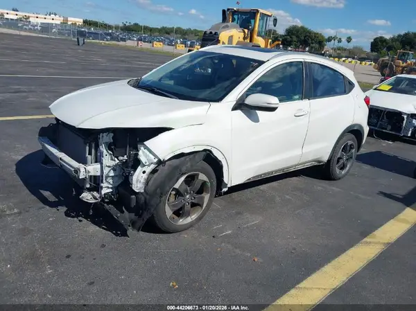 3CZRU5H77JM722620 2018 HONDA HR-V - Image 2