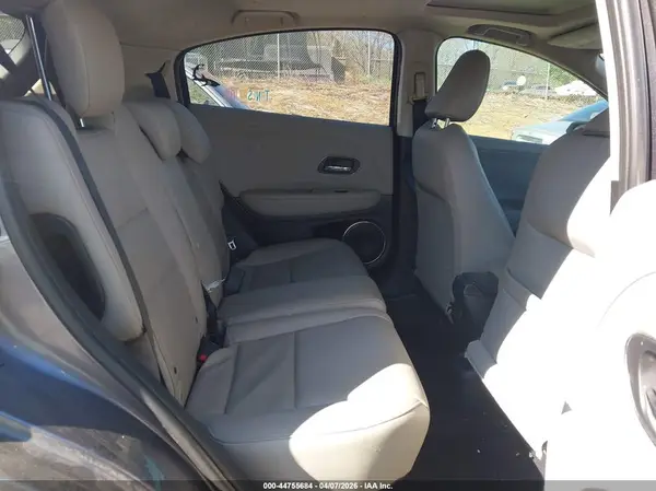 3CZRU5H77KM707164 2019 HONDA HR-V - Image 8