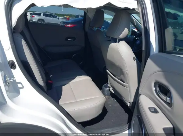 3CZRU5H77NM735535 2022 HONDA HR-V - Image 8