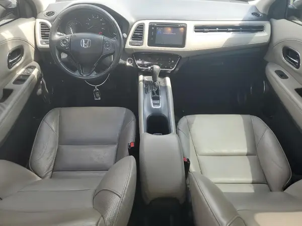 3CZRU5H78HM703133 2017 HONDA HR-V - Image 8