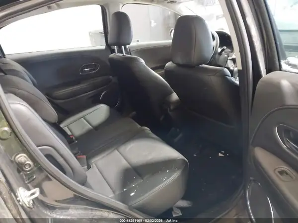 3CZRU5H78HM711281 2017 HONDA HR-V - Image 8