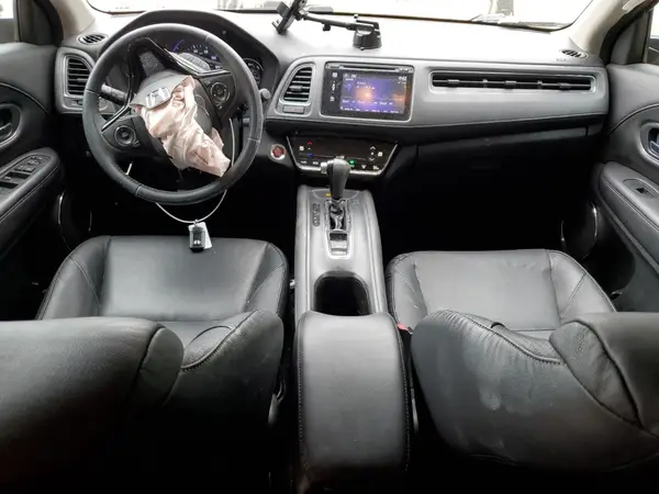 3CZRU5H78HM711362 2017 HONDA HR-V - Image 8