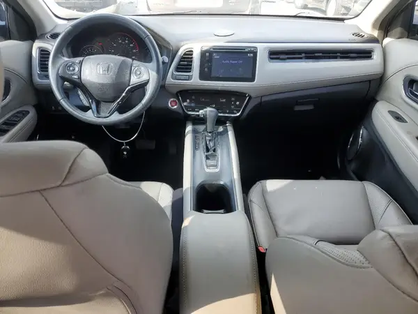 3CZRU5H78HM723107 2017 HONDA HR-V - Image 8