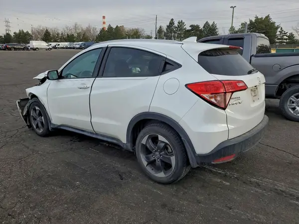 3CZRU5H78JM704238 2018 HONDA HR-V - Image 2