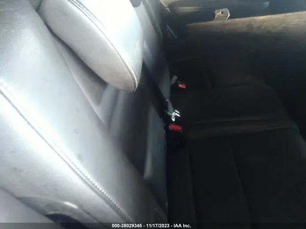 3CZRU5H78JM711450 2018 HONDA HR-V - Image 8