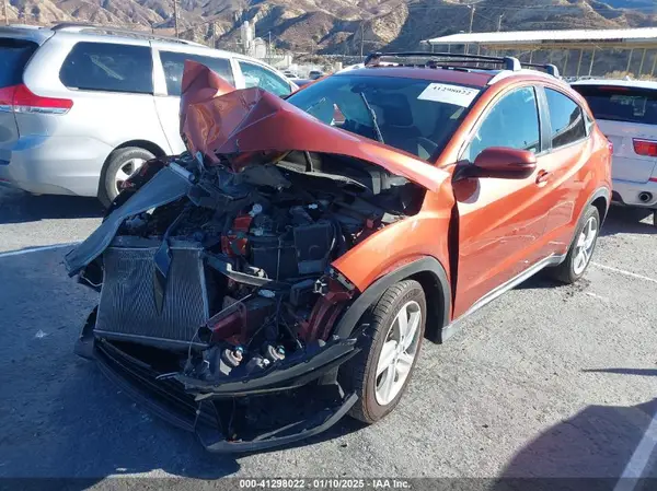 3CZRU5H78KM707562 2019 HONDA HR-V - Image 2