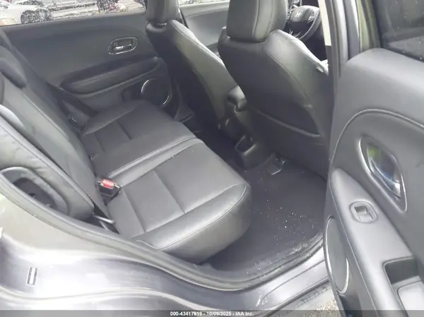 3CZRU5H78KM709540 2019 HONDA HR-V - Image 8