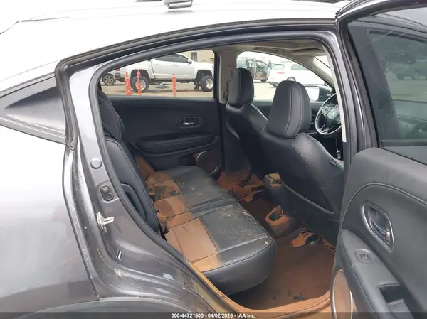 3CZRU5H78KM710817 2019 HONDA HR-V - Image 8