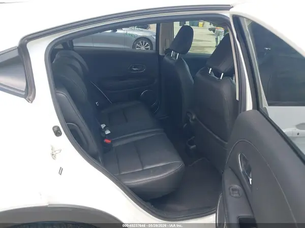 3CZRU5H78KM713619 2019 HONDA HR-V - Image 8