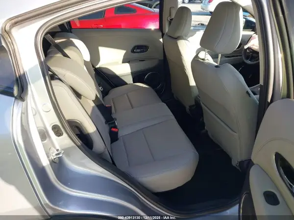 3CZRU5H78MM726969 2021 HONDA HR-V - Image 8