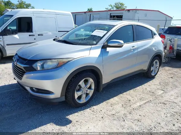 3CZRU5H79GM725303 2016 HONDA HR-V - Image 2