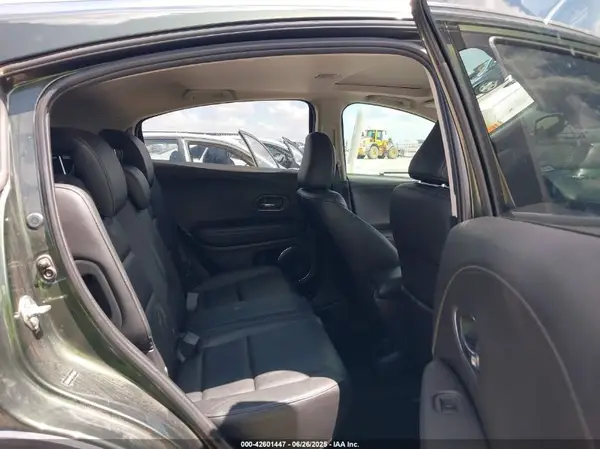 3CZRU5H79HM715162 2017 HONDA HR-V - Image 8