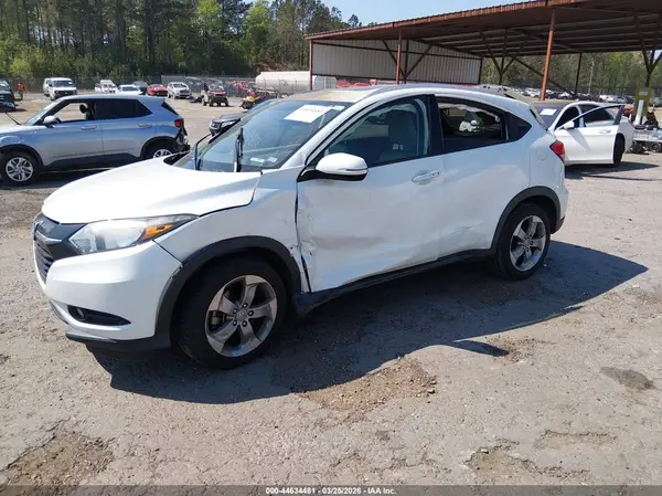 3CZRU5H79HM715565 2017 HONDA HR-V - Image 2