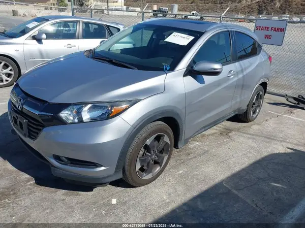3CZRU5H79JM701039 2018 HONDA HR-V - Image 2
