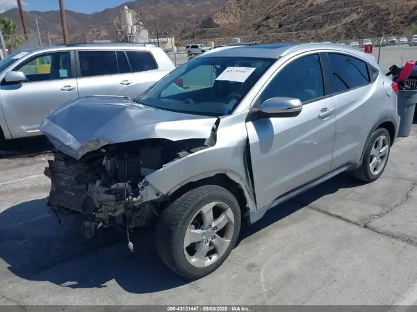 3CZRU5H7XGM717078 2016 HONDA HR-V - Image 2