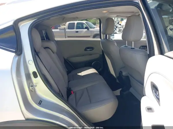 3CZRU5H7XGM717078 2016 HONDA HR-V - Image 8
