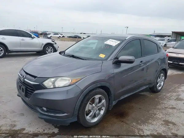 3CZRU5H7XHM712464 2017 HONDA HR-V - Image 2