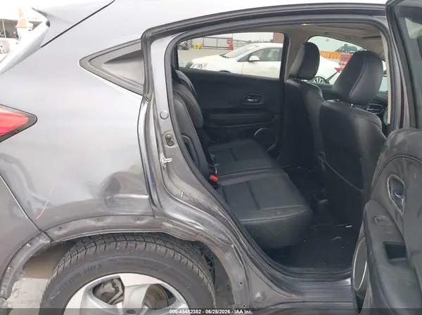 3CZRU5H7XHM712464 2017 HONDA HR-V - Image 8