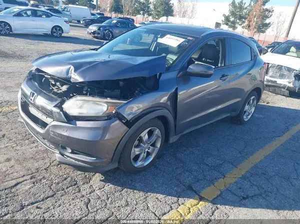 3CZRU5H7XHM715056 2017 HONDA HR-V - Image 2