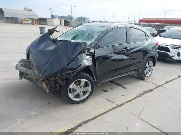 3CZRU5H7XHM716661 2017 HONDA HR-V - Image 2