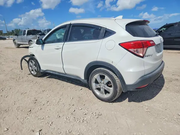 3CZRU5H7XHM719009 2017 HONDA HR-V - Image 2