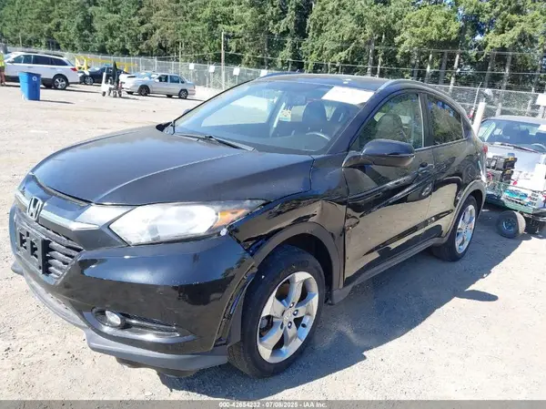 3CZRU5H7XHM719821 2017 HONDA HR-V - Image 2