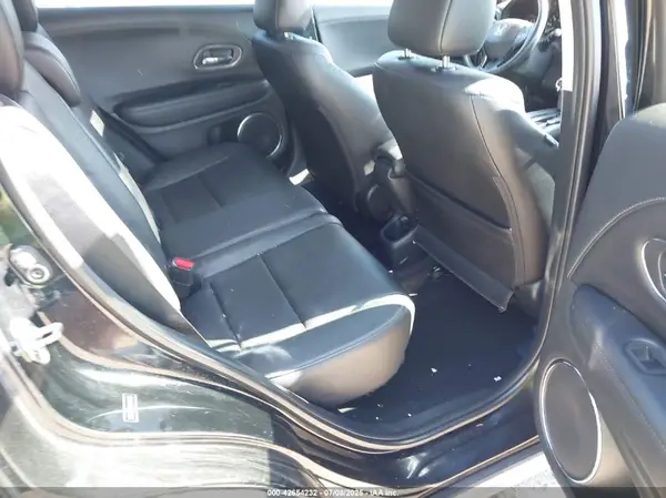 3CZRU5H7XHM719821 2017 HONDA HR-V - Image 8