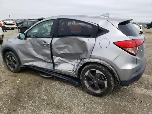 3CZRU5H7XJM704225 2018 HONDA HR-V - Image 2