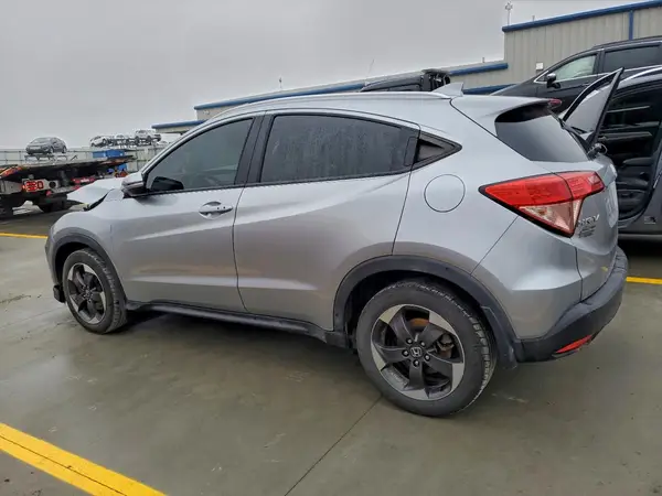 3CZRU5H7XJM705200 2018 HONDA HR-V - Image 2