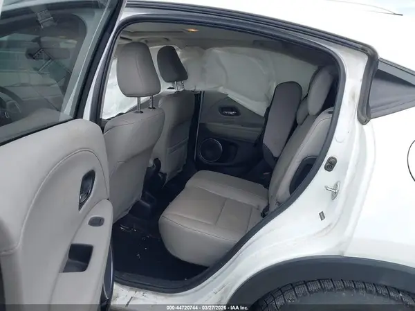 3CZRU5H7XJM705259 2018 HONDA HR-V - Image 8