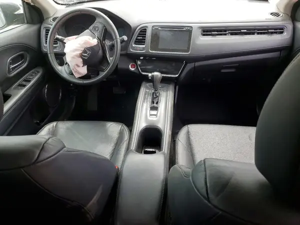 3CZRU5H7XJM714883 2018 HONDA HR-V - Image 8