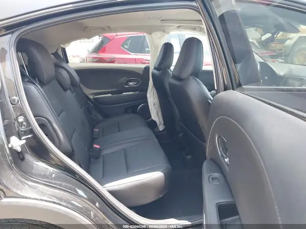 3CZRU5H7XNM715585 2022 HONDA HR-V - Image 8