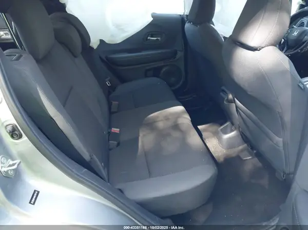 3CZRU6H10KG701447 2019 HONDA HR-V - Image 8