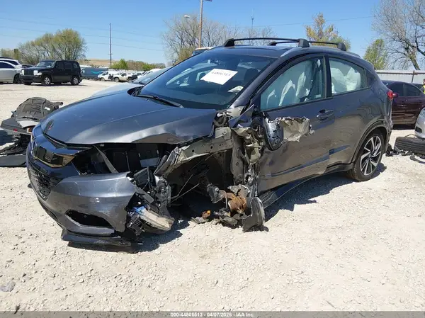 3CZRU6H10KG704672 2019 HONDA HR-V - Image 2