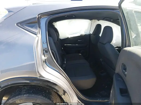 3CZRU6H10KG704672 2019 HONDA HR-V - Image 8