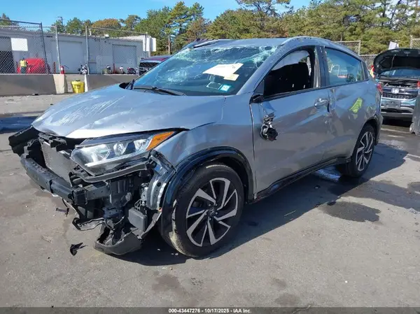 3CZRU6H10KG706437 2019 HONDA HR-V - Image 2