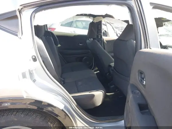 3CZRU6H10KG706437 2019 HONDA HR-V - Image 8
