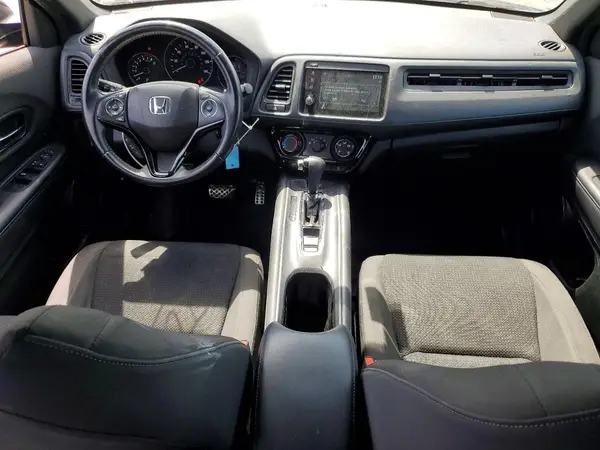 3CZRU6H10KG708138 2019 HONDA HR-V - Image 8