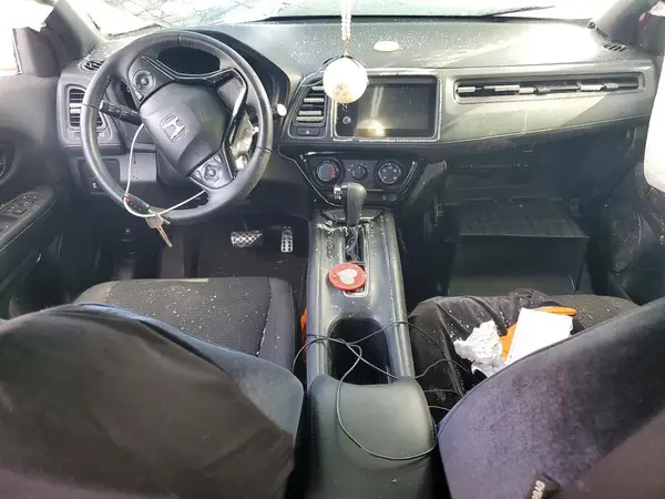 3CZRU6H10KG711640 2019 HONDA HR-V - Image 8