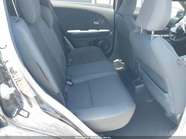 3CZRU6H10KG716952 2019 HONDA HR-V - Image 8