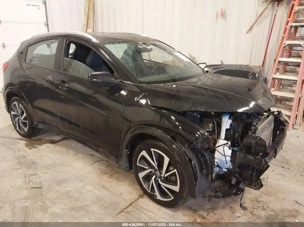 3CZRU6H10KG725490 2019 HONDA HR-V - Image 1